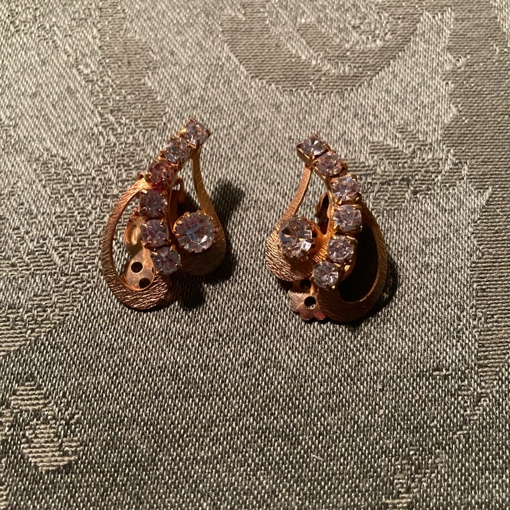 Vintage Clip On Earrings